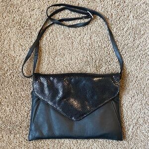Vlady Spain Leather Purse Bag Black Crossbody Shoulder Adjustable Shimmer Classy